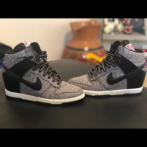 Nike wedge tennis shoes